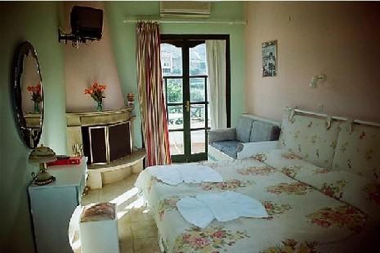 Dioskouroi Apts Agia Pelagia  Exterior photo