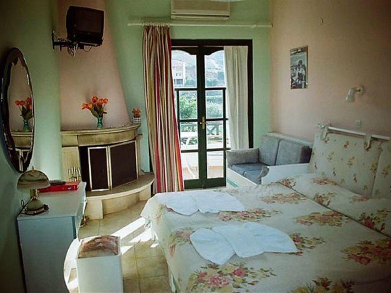 Dioskouroi Apts Agia Pelagia  Exterior photo
